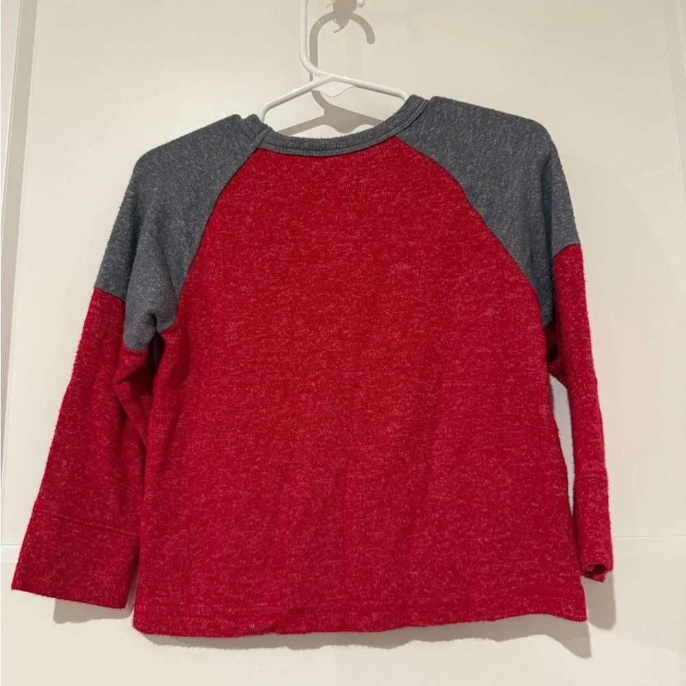 The Children's Place Red and Gray Raglan Long Sleeve Tee